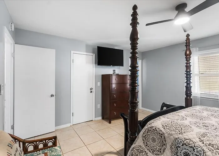 3br 3ba Pet Friendly Family Near The